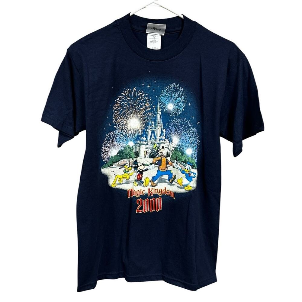 Y2K Deadstock Walt Disney World Magic Kingdom 2000 Navy Short Sleeve Tee Small